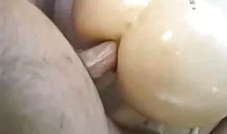 Đồ sex nữ sinh nhật bản cho bé
