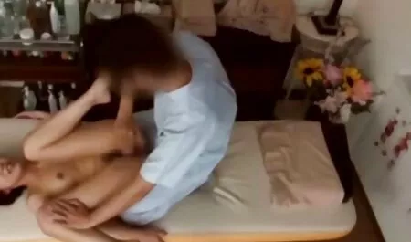Cô gái tóc vàng phim sex nhat ban hoc sinh